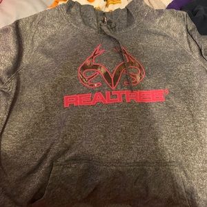 NWOT Women’s Realtree hoodie